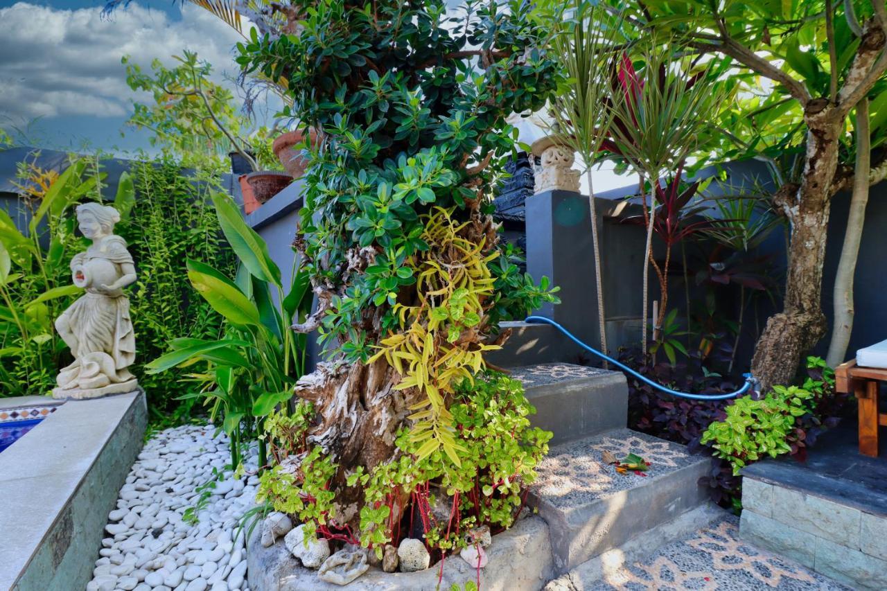 Arys Guest House Sakti Exterior photo